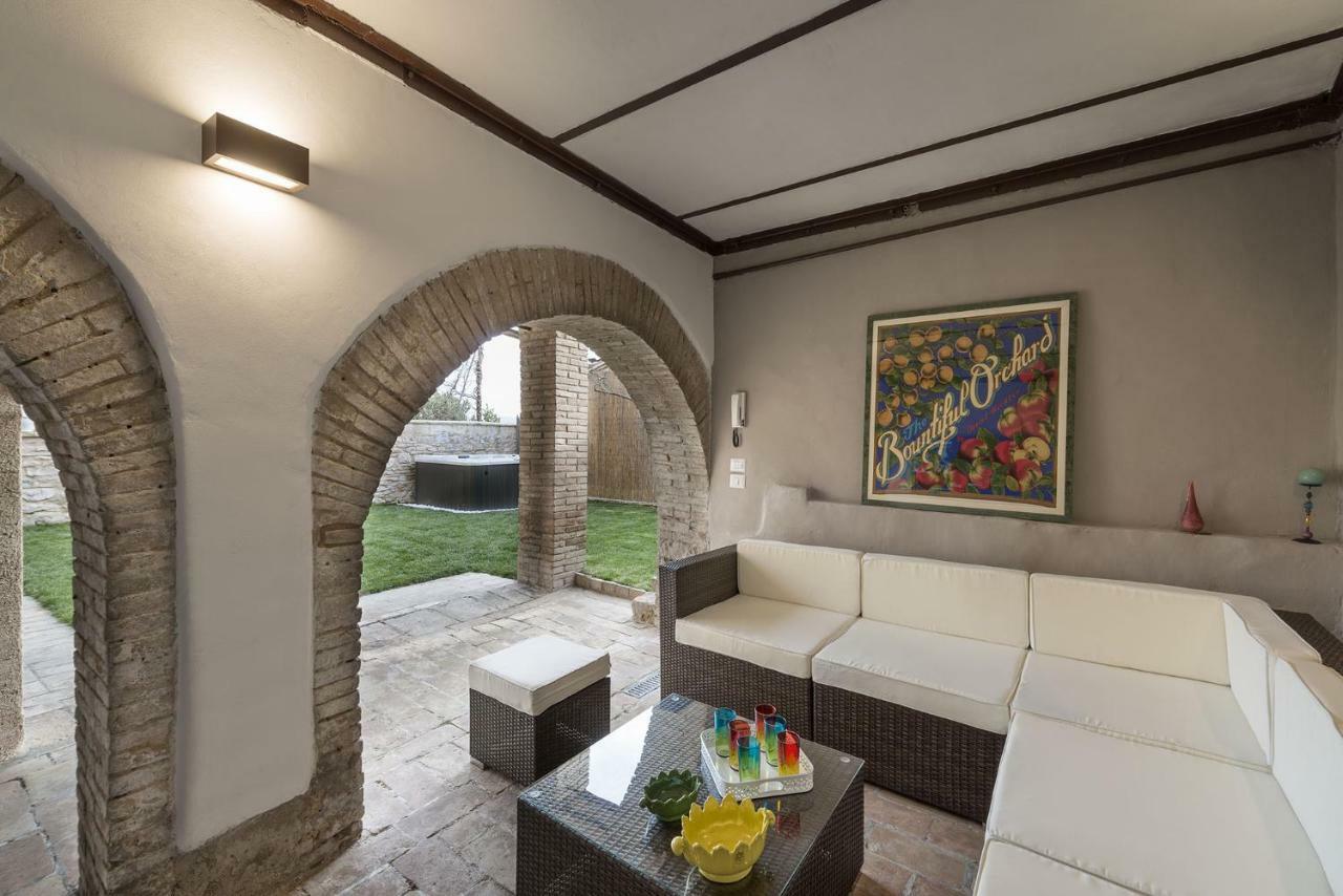 Villa Elisa 스펠로 외부 사진